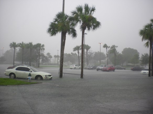 Orlando shopping mall flash flood