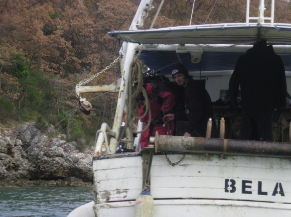 Divers and archeologists busy at work upon arrival.