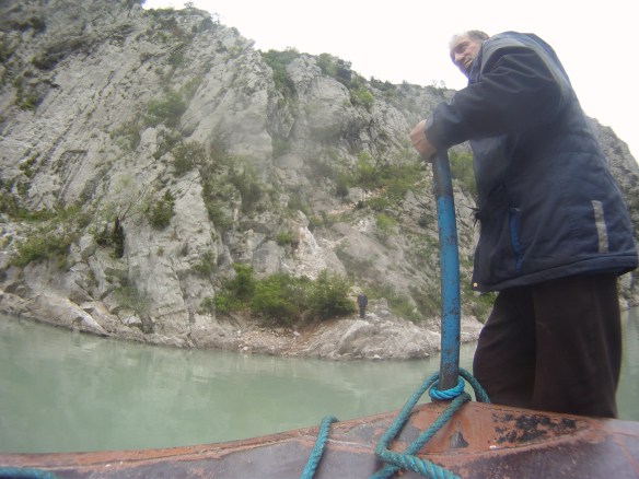 A random stop apparently the man on the shore lives up in the mountains somewhere