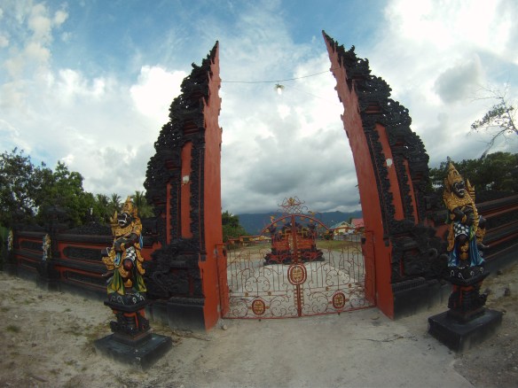 Gates to the Hindu ashram