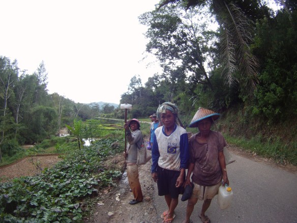 More roadside ladies, they were returning to their village from a long day in the fields