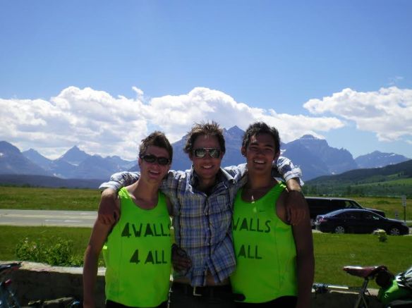 montana-with-friends-cycling